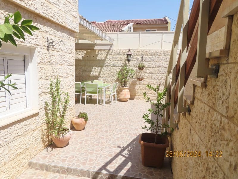 דירת נופש לשבת, אופקים