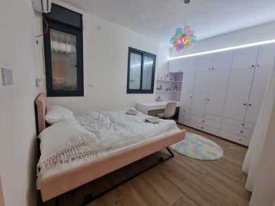 דירת גן נקייה ומשופצת עם נוף וחצר, בית וגן, ירושלים