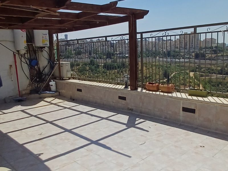 ירושלים בנוף, רוממה ירושלים