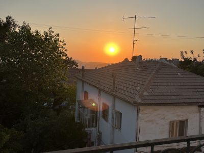 בית בקרית היובל באיזור מרכזי , קרוב לבתי כנסת ולרכבת הקלה, ירושלים