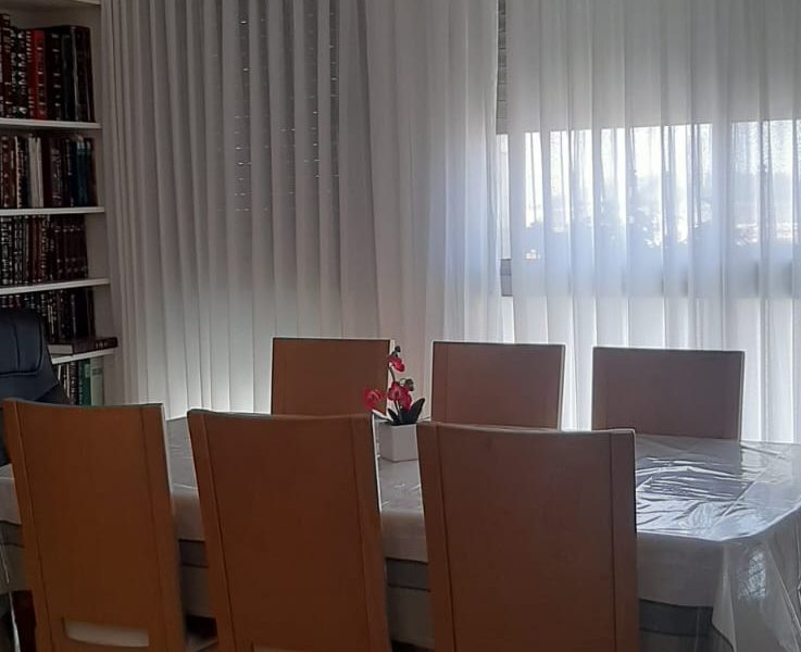 דירת קוטג' בקריית יערים, טלזסטון
