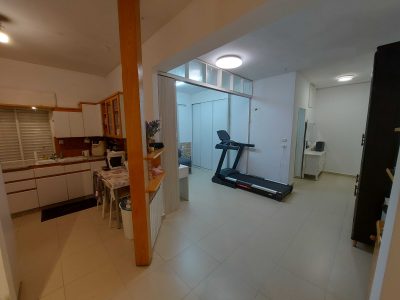 ירושלים, דירה 75 מ"ר יפה ומשופצת קרוב לגשר המיתרים קרית משה