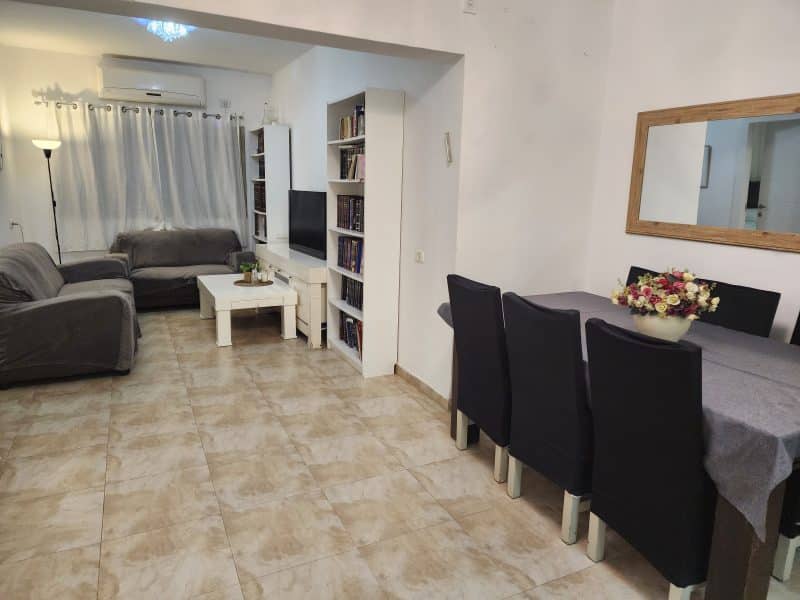 2 דירות אירוח, מושב ספסופה - 2 דק' ממירון.