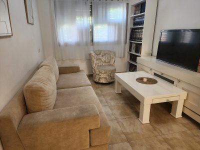 2 דירות אירוח, מושב ספסופה - 2 דק' ממירון.