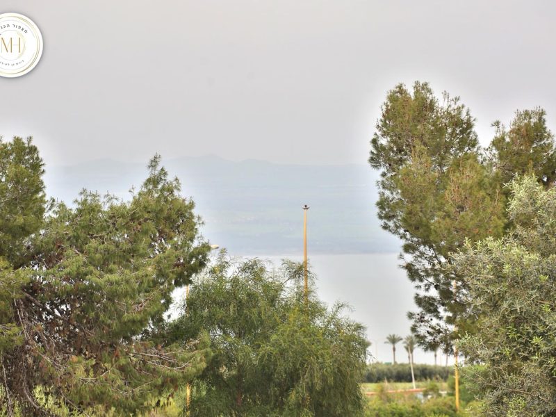 דירת גן לאירוח מצפור הכנרת, טבריה