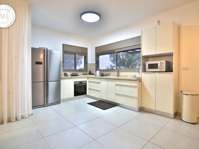 דירת גן לאירוח מצפור הכנרת, טבריה