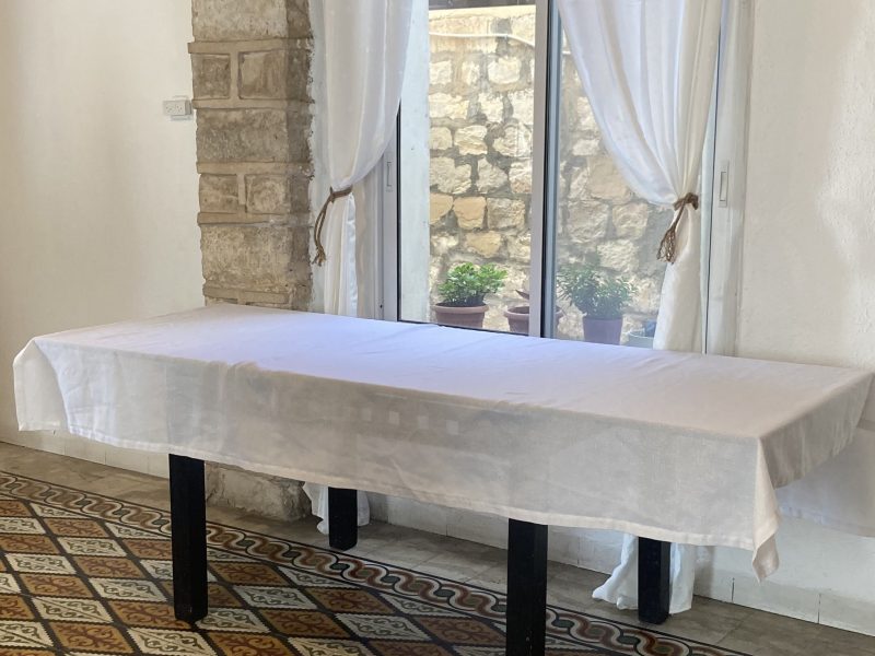 דירה צפתית קסומה בעיר העתיקה בסמוך לרחוב הגלריות, צפת