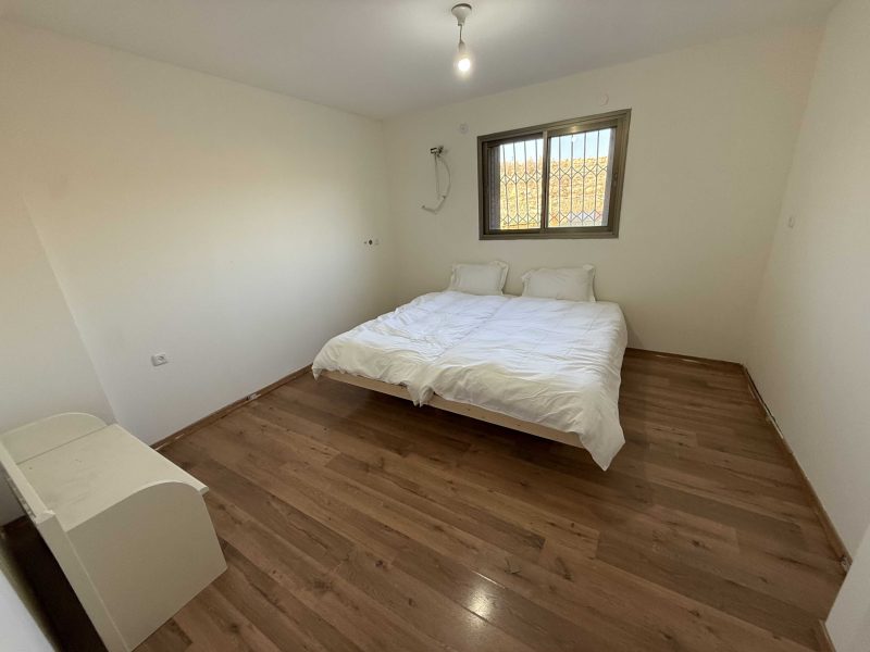 וילה באלון מורה ליד הר כביר, נוף להרי השומרון