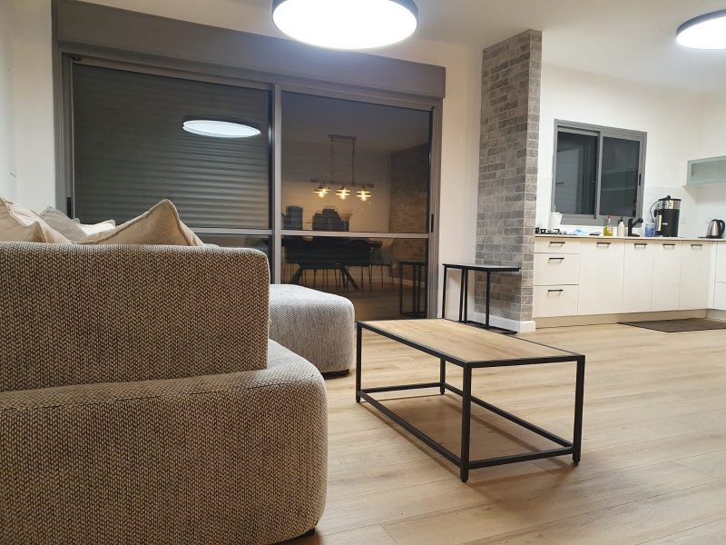 דירת 4 חדרים מפקנת מול הנוף הפראי של חריש