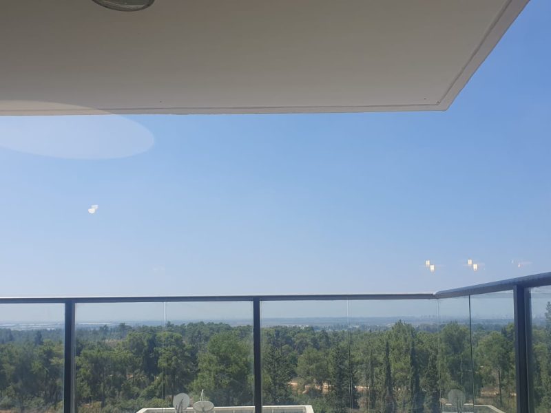 דירת 4 חדרים מפקנת מול הנוף הפראי של חריש