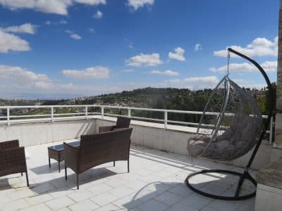 וילה ענקית מרווחת עם נוף מטורף להר הבית, ירושלים - עם מקלט פרטי בוילה! עם חדר אוכל ענק