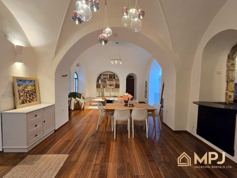 דירה יוקרתית ומיוחדת בקירוב לעיר העתיקה, ירושלים