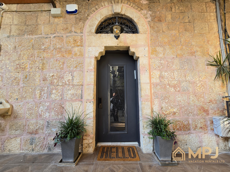 דירה יוקרתית ומיוחדת בקירוב לעיר העתיקה, ירושלים