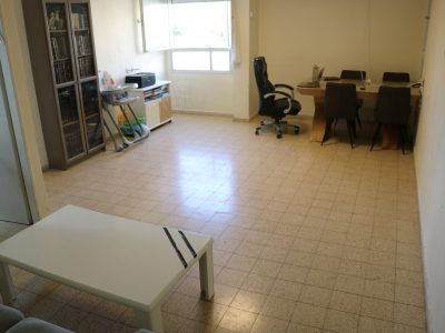 דירת שתי חדרים עם סלון גדול, רמות א' ירושלים