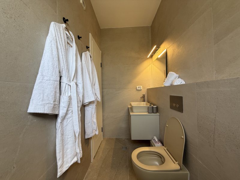 צימר מול מדבר, אזור מיצד (אספר) וירושלים