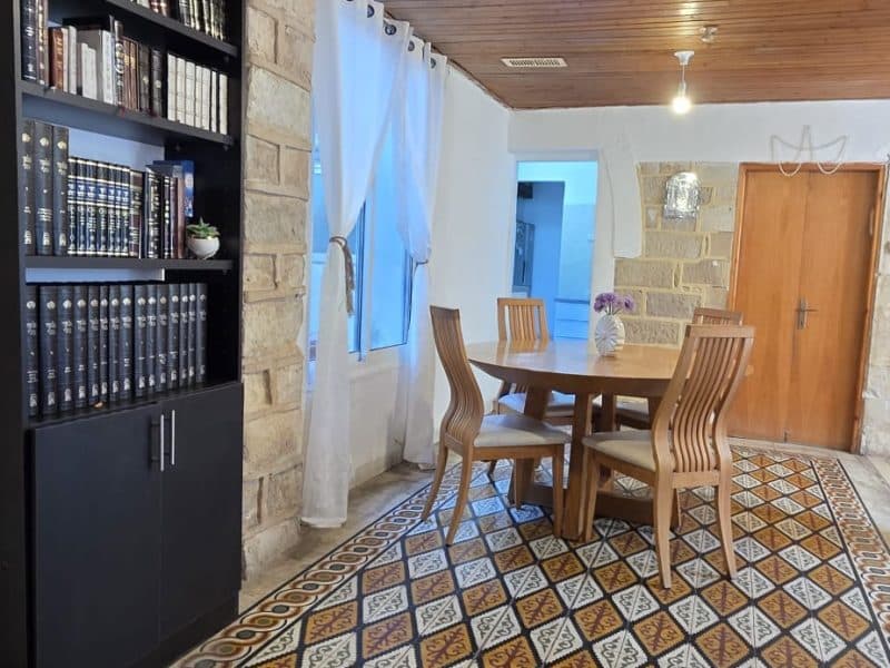 דירה צפתית בעיר העתיקה