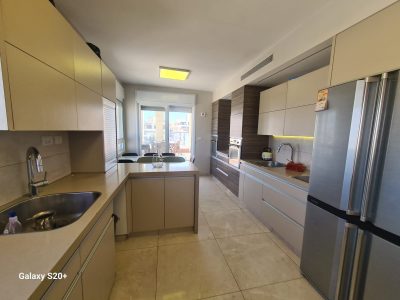 פנטהאוז בבנין רב שפע שמגר רוממה ירושלים