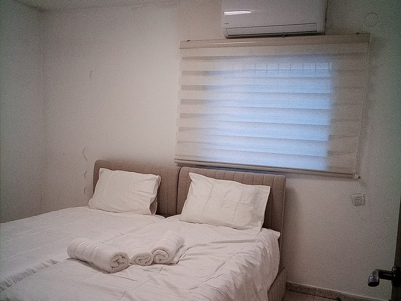 וילה ברחוב הארי , נתיבות