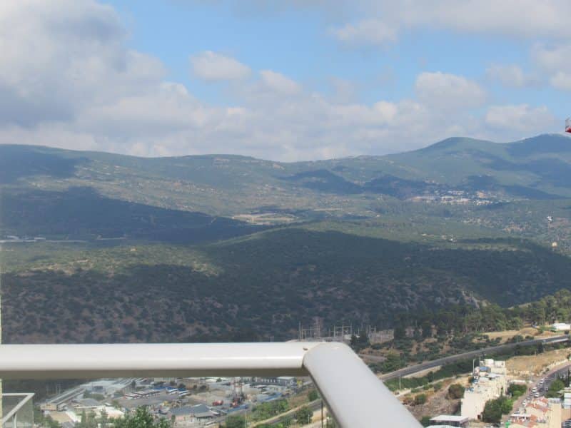 דירת נופש יוקרתית לשבת בצפת — צמוד לעתיקה, נוף למירון
