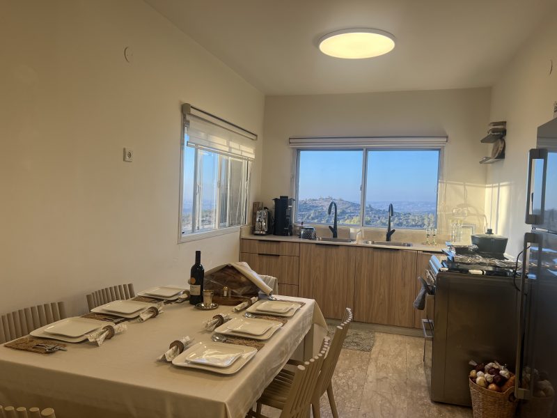 דירת נופש פרטית במושב בית מאיר ( 15 דק מירושלים )