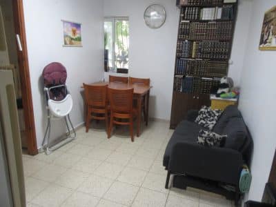 דירת חדר לשבת ברוממה, ירושלים — עם גינה פרטית