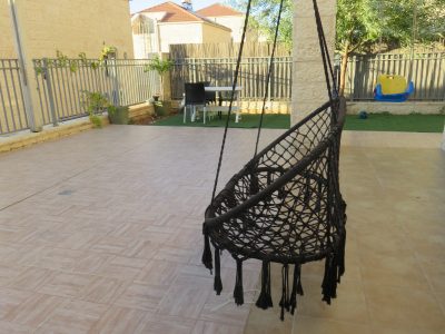 דירת דופלקס, בפרויקט הנופש, נווה הפסגה, ירושלים. דירה עם חצר גדולה, שפע אטרקציות, נוף מדהים ואויר מטורף
