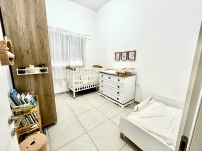דירה מרווחת, נעימה ומטופחת, מתאימה במיוחד למשפחה, חריש