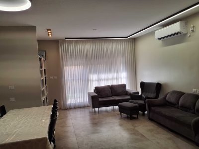 דירה ענקית, נווה הפסגה, ירושלים