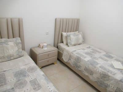 יחידת דיור לשבת בקרית ויז'ניץ, בני ברק — נקייה ומפנקת