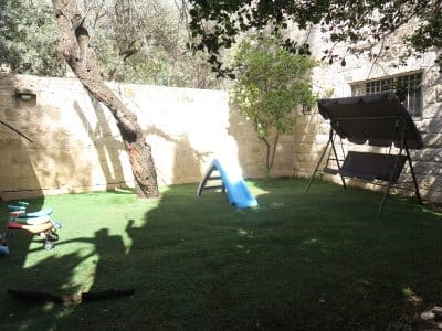 וילת נוף לשבת בארנונה, ירושלים — 12 חדרים, נוף להר הבית