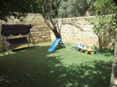 וילת נוף לשבת בארנונה, ירושלים — 12 חדרים, נוף להר הבית