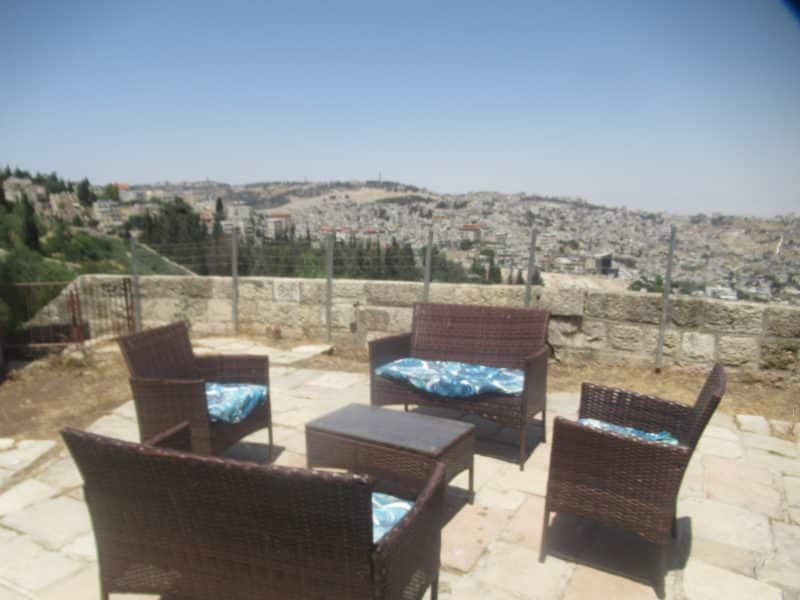 וילת נוף לשבת בארנונה, ירושלים — 12 חדרים, נוף להר הבית