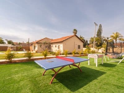 מתחם אירוח לשבת בחצב — 6 חדרים ו-22 מיטות