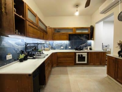 דירת גן לשבת בנווה שמיר, בית שמש — חצר גדולה ופרטית, 8 מיטות