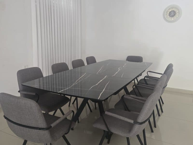 וילה ויסתא — וילת נופש לשבתות וחגים בגבעת זאב, בריכה מקורה, עד 18 אורחים