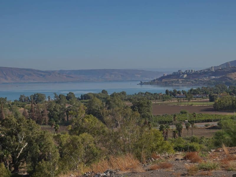 צימר עם ג׳קוזי, גינה ומרפסת במגדל ליד הכנרת, עד 5 אורחים — לויקיישן מרגוע