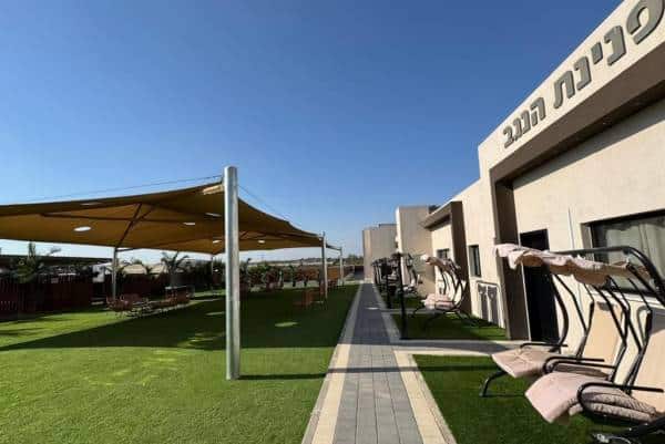 מתחם לשבת חתן ולקבוצות בדרום — פנינת הנגב בתפרח, עד 100 לנים