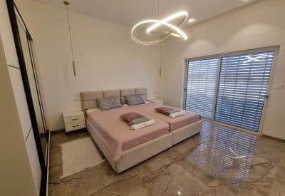 הוילה המפוארת בספסופה — אחוזת נופש לשבתות חתן ומשפחות למרגלות מירון