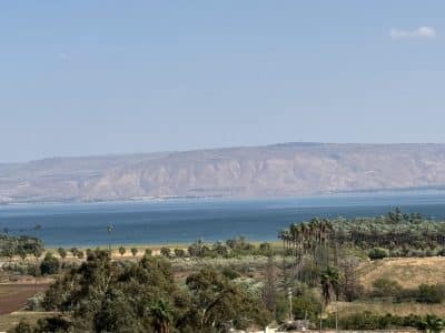 מתחם לשבת חתן במגדל ליד הכנרת — אחוזה ו-3 וילות עם בריכה, עד 110 אורחים — לויקיישן