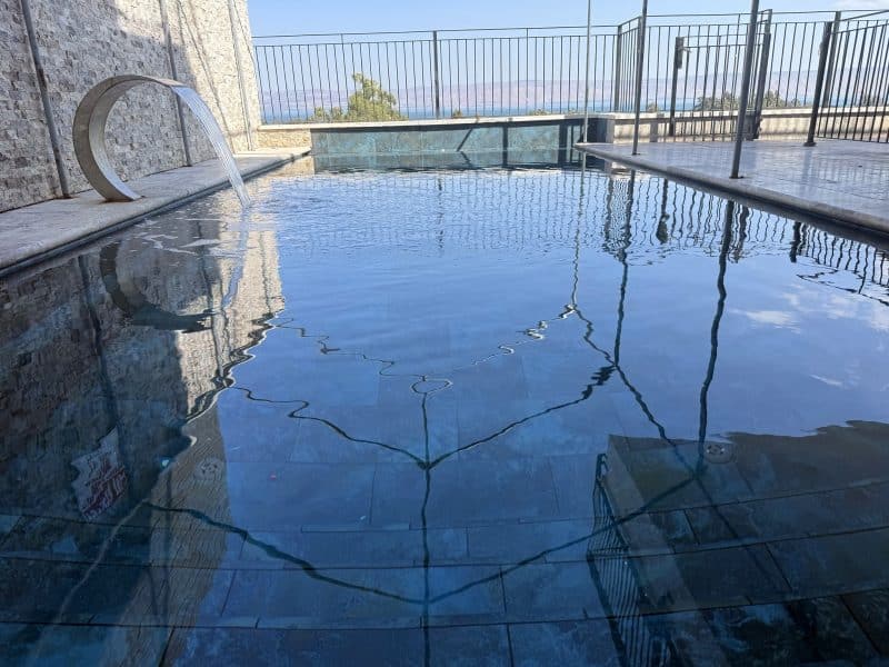 מתחם לשבת חתן במגדל ליד הכנרת — אחוזה ו-3 וילות עם בריכה, עד 110 אורחים — לויקיישן
